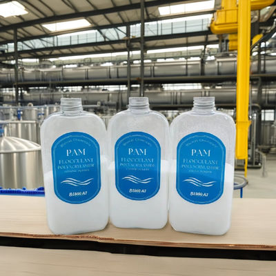 kupować Biały proszek granulowany Blufloc Poliakryloamid APAM do flotacji odpadów poflotacyjnych w Ameryce Łacińskiej, CPAM do odwadniania osadów ściekowych produkcja internetowa